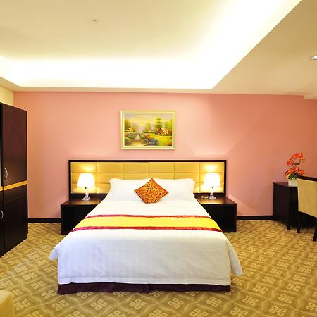 Hallmark Crown Hotel Malacca Ngoại thất bức ảnh