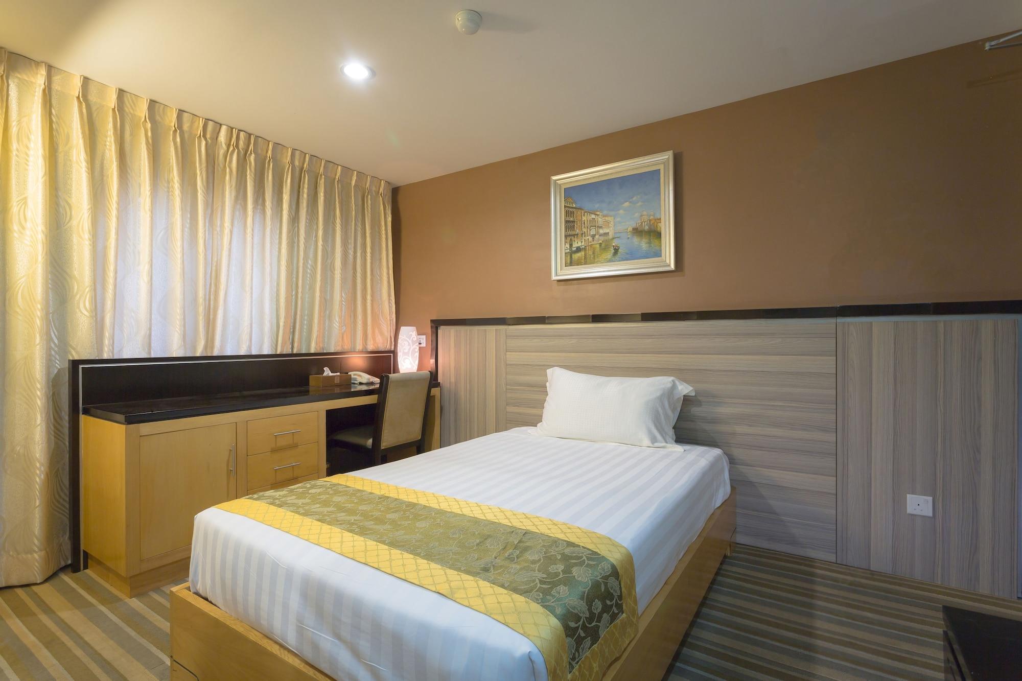 Hallmark Crown Hotel Malacca Ngoại thất bức ảnh